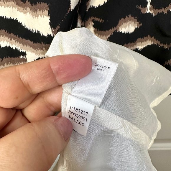 Banana Republic Animal Print Classic Sheath Sleeveless Dress 12 - Picture 10 of 12